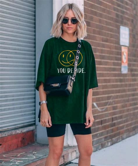 oversized t-shirt style ideas.